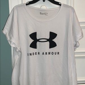 Under Amour, white t-shirt; size xl